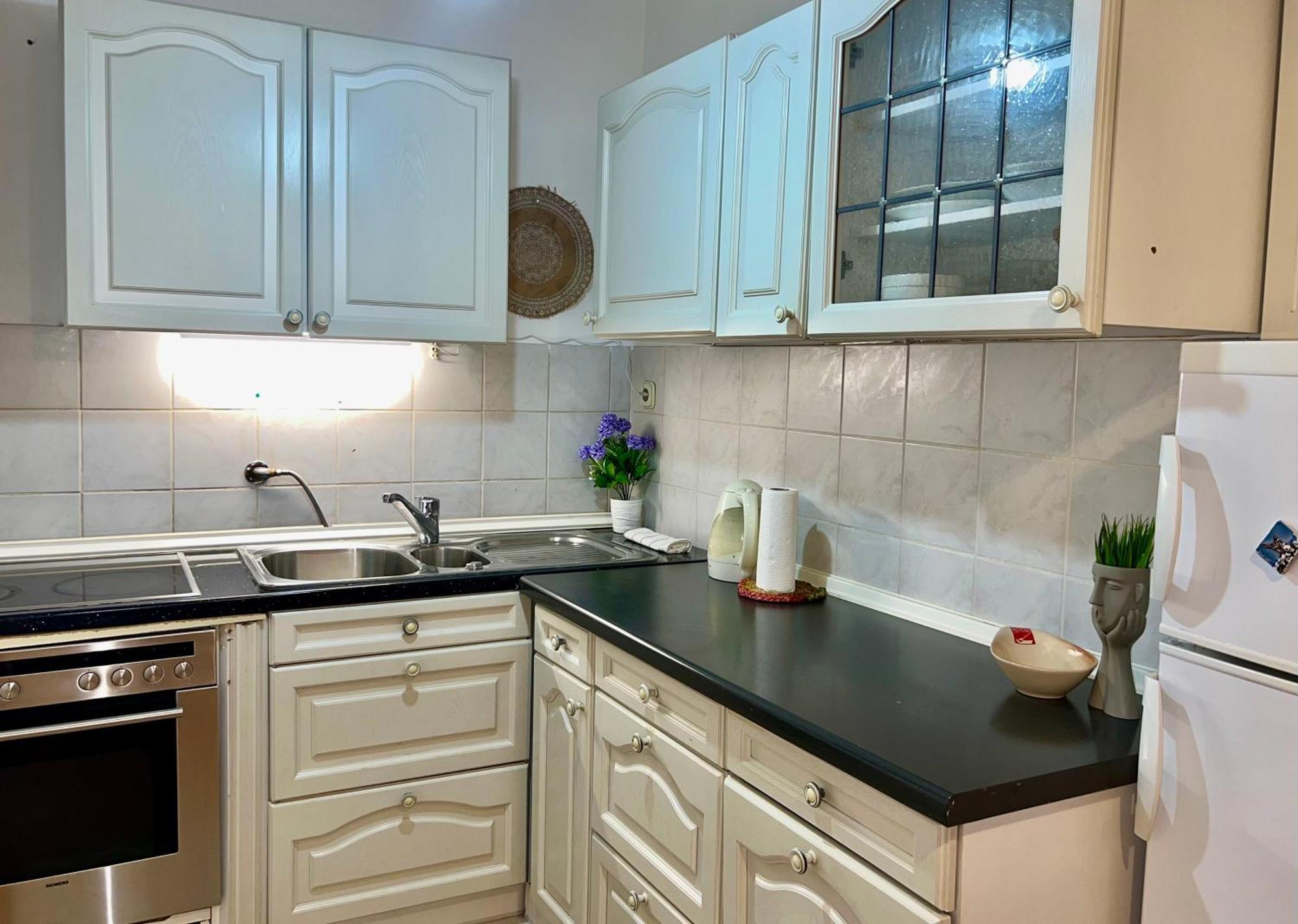 Center One-bedroom Loft * SJJ